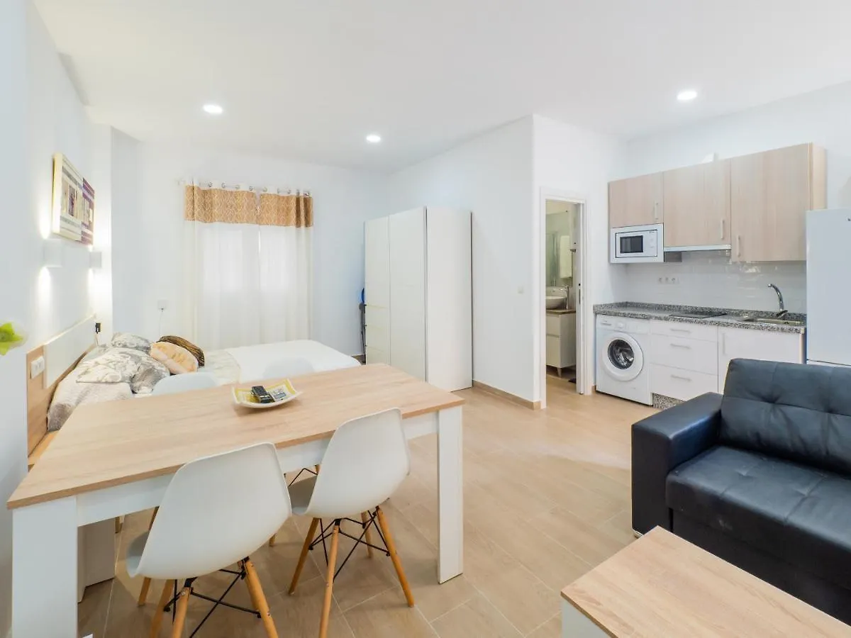 Cubo'S Urban Studio Turisbelen Málaga Apartamento
